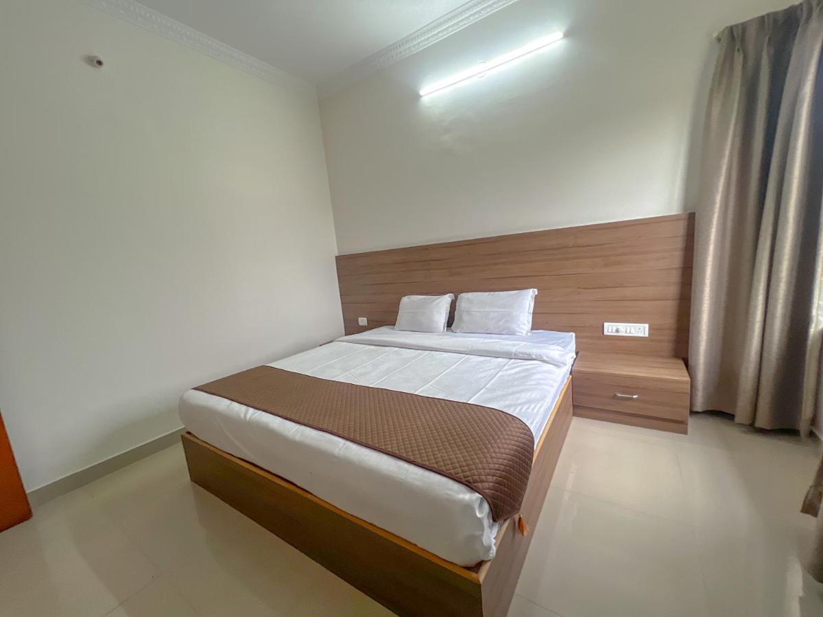 Yelahanka Hotel Elite By Agira Hotels-Free Airport Pickup Or Drop מראה חיצוני תמונה