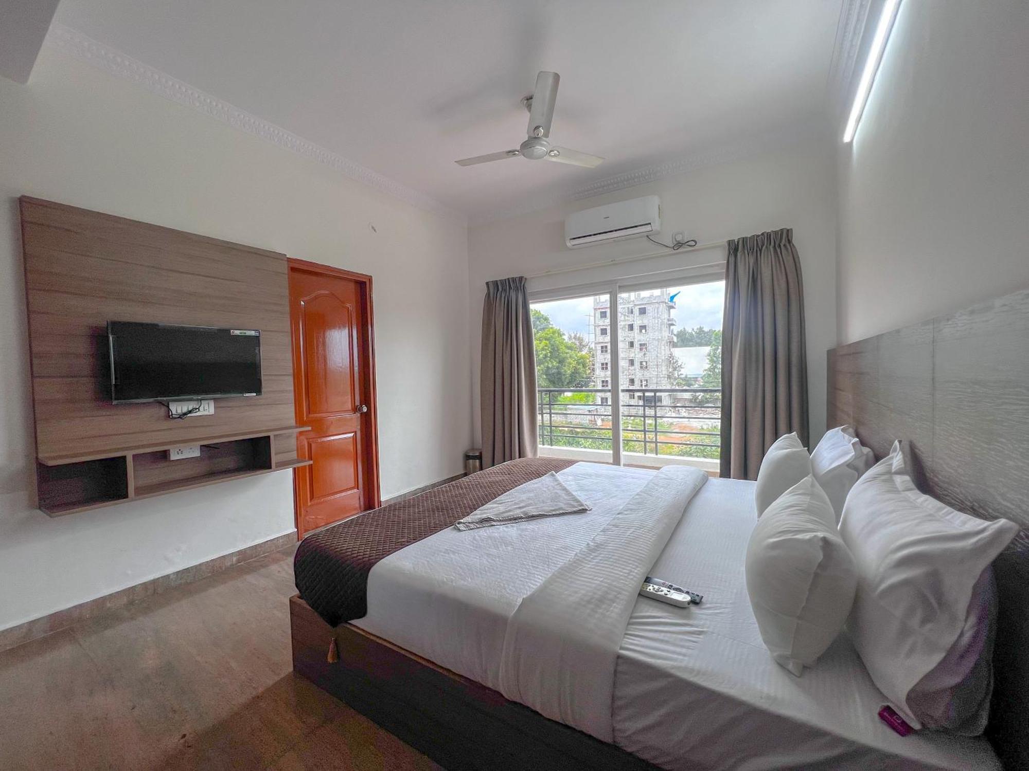 Yelahanka Hotel Elite By Agira Hotels-Free Airport Pickup Or Drop מראה חיצוני תמונה